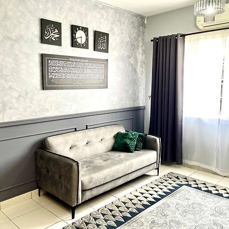 Dp Islamic Homestay Setia Alam Kültér fotó
